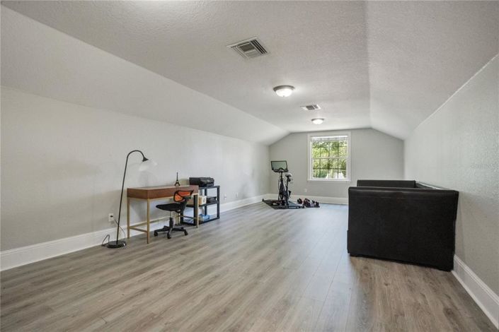 Image No.45-4 Bed Property for sale