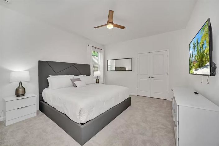 Image No.35-15 Bed Property for sale