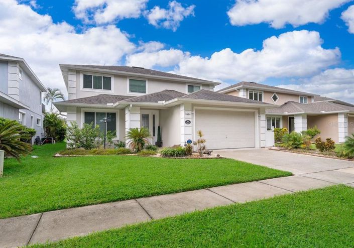 Image No.2-6 Bed Property for sale