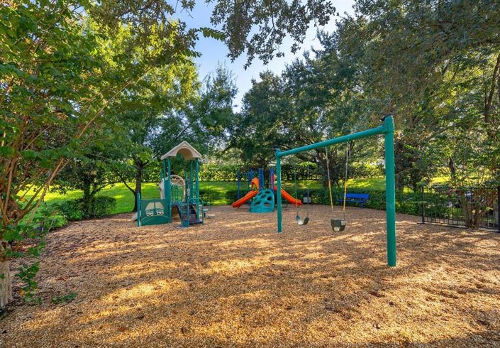 Image No.55-6 Bed Property for sale