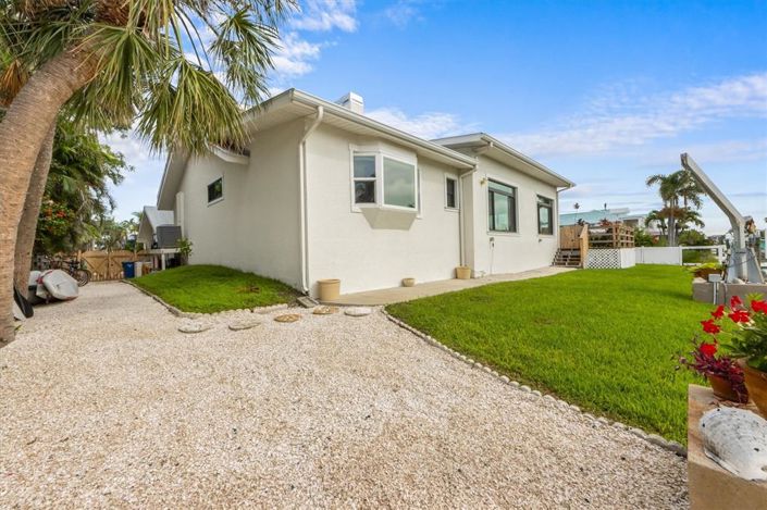 Image No.53-5 Bed Property for sale