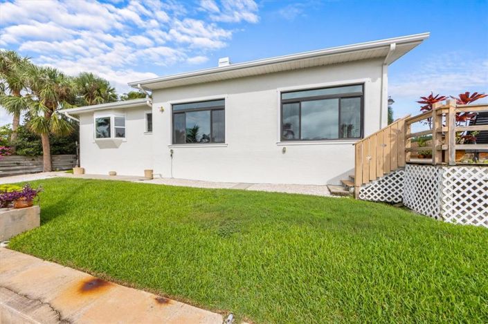 Image No.57-5 Bed Property for sale