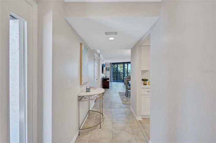 Image No.10-2 Bed Property for sale