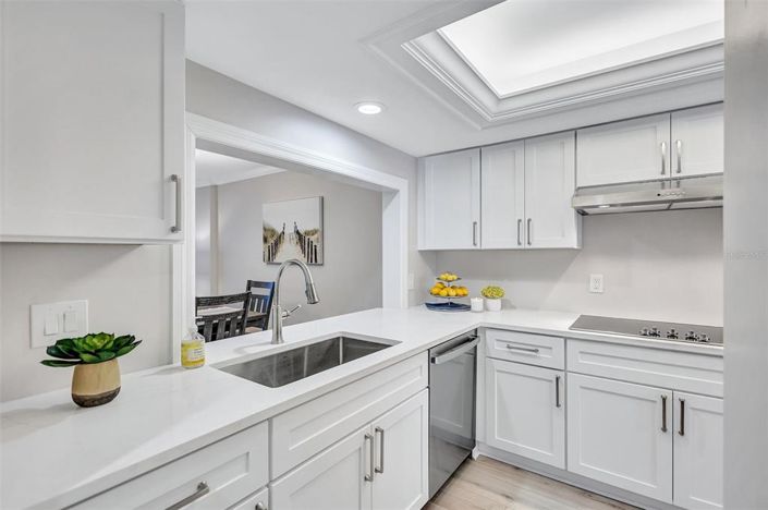 Image No.13-2 Bed Property for sale