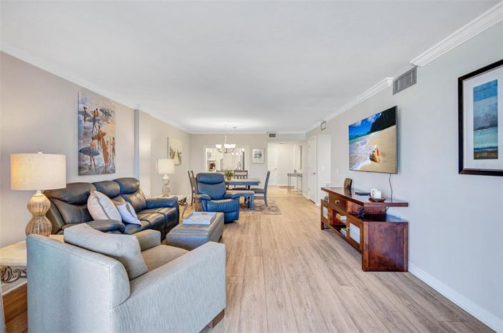 Image No.27-2 Bed Property for sale