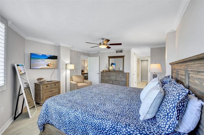 Image No.33-2 Bed Property for sale