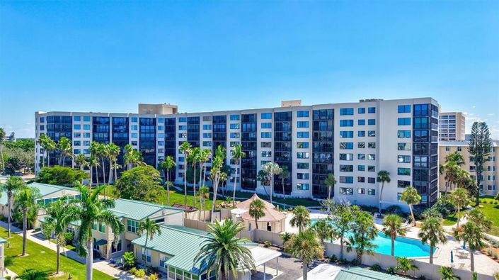 Image No.48-2 Bed Property for sale