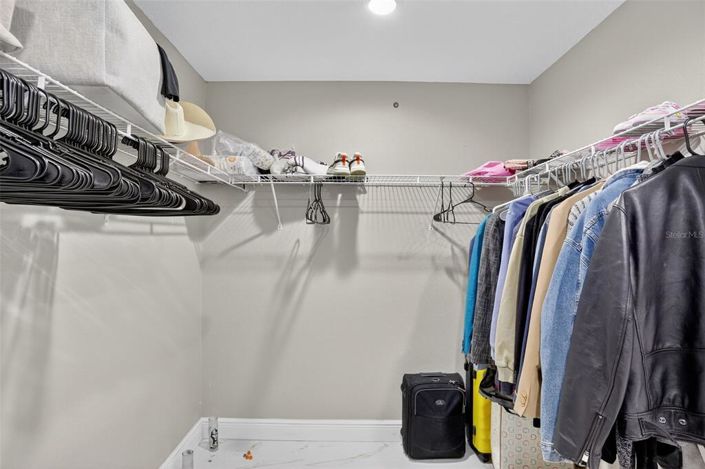 Image No.22-5 Bed Property for sale