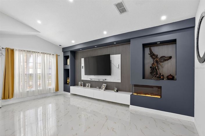 Image No.3-5 Bed Property for sale