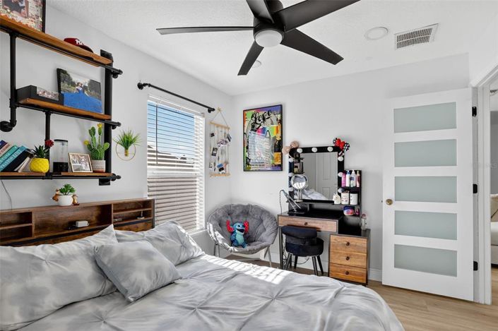 Image No.38-5 Bed Property for sale