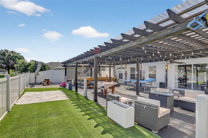 Image No.41-5 Bed Property for sale