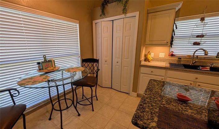 Image No.10-3 Bed Property for sale