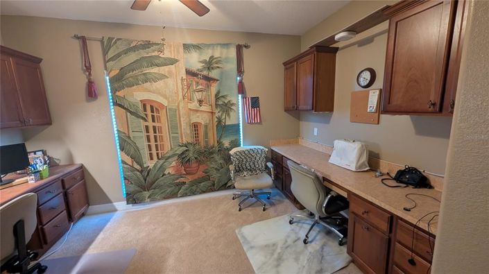 Image No.12-3 Bed Property for sale