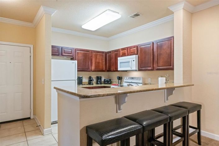 Image No.10-2 Bed Property for sale