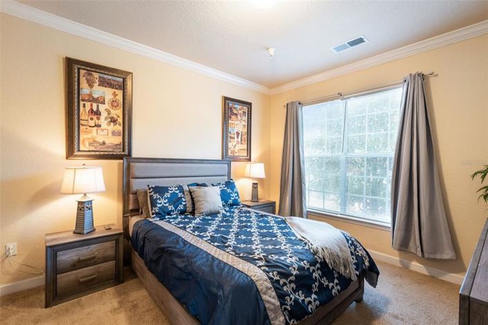 Image No.17-2 Bed Property for sale