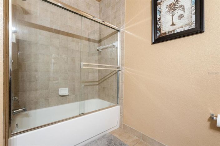 Image No.20-2 Bed Property for sale