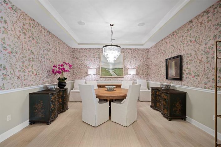 Image No.18-5 Bed Property for sale