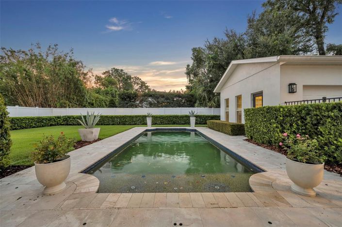 Image No.53-5 Bed Property for sale