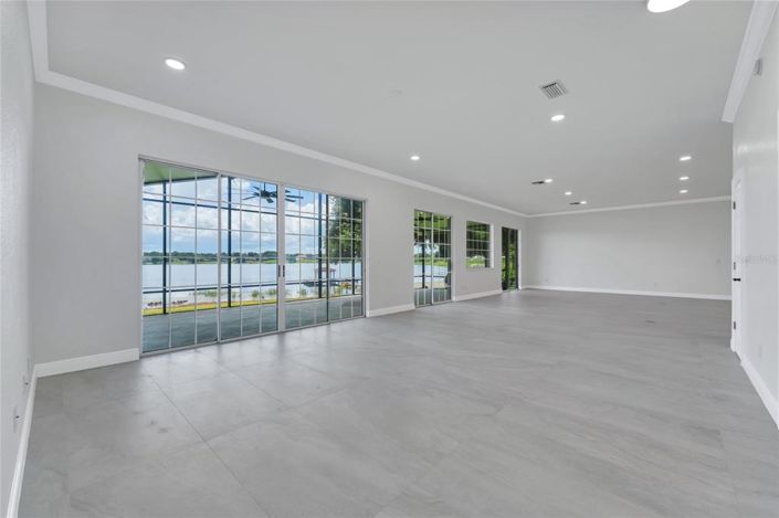 Image No.11-4 Bed Property for sale