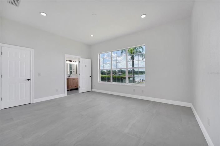 Image No.31-4 Bed Property for sale