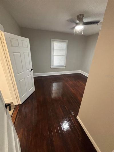 Image No.12-6 Bed Property for sale