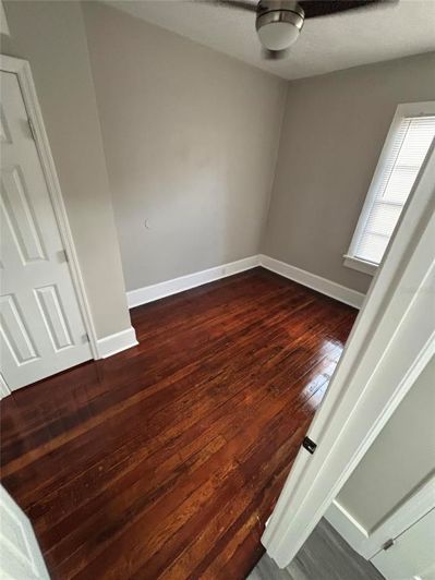 Image No.15-6 Bed Property for sale