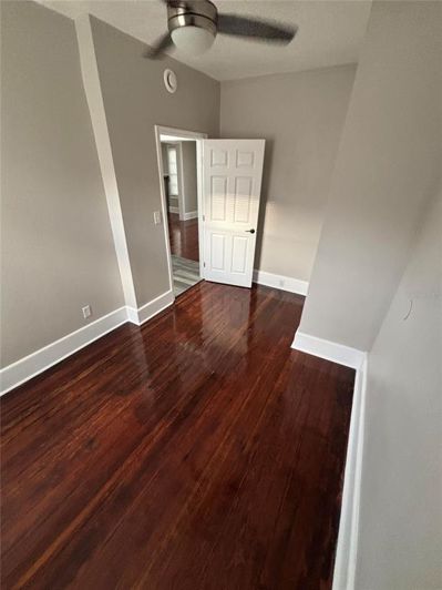 Image No.16-6 Bed Property for sale