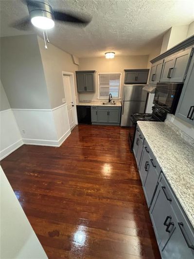 Image No.17-6 Bed Property for sale