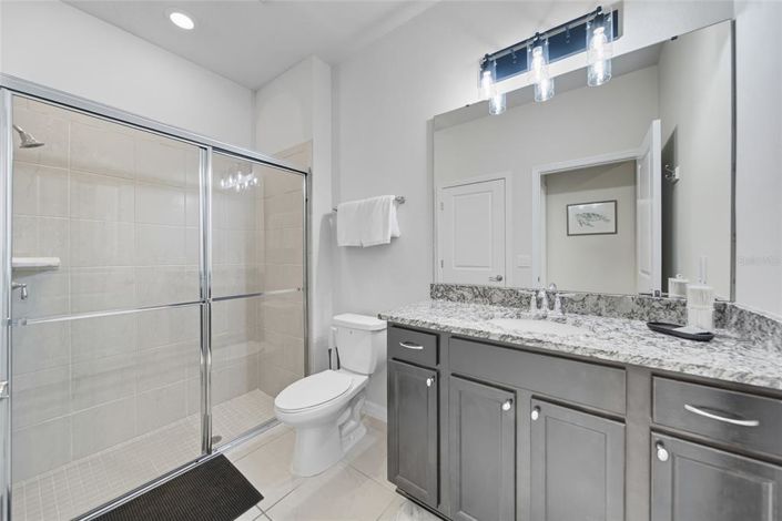 Image No.11-5 Bed Property for sale