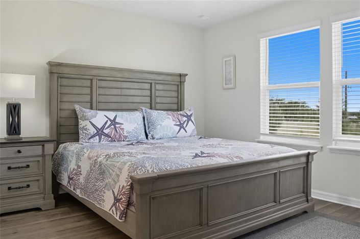 Image No.20-5 Bed Property for sale