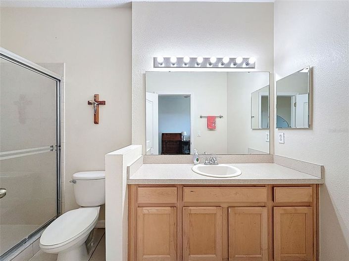 Image No.16-2 Bed Townhouse for sale