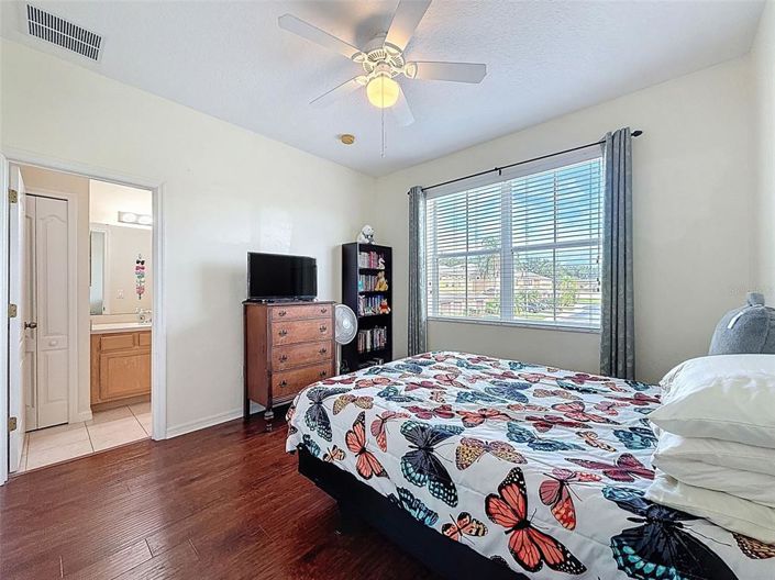 Image No.21-2 Bed Townhouse for sale