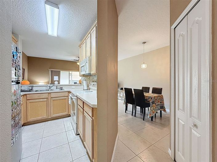 Image No.7-2 Bed Townhouse for sale