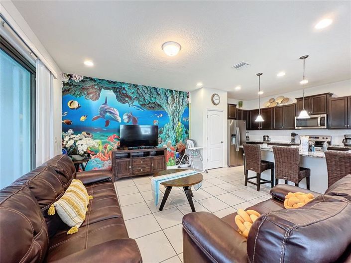 Image No.10-5 Bed Townhouse for sale