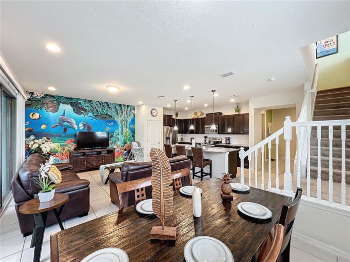 Image No.11-5 Bed Townhouse for sale