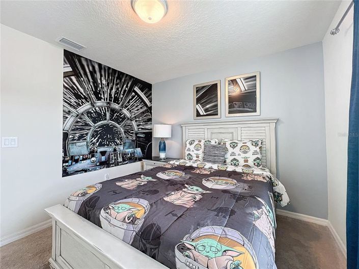 Image No.18-5 Bed Townhouse for sale