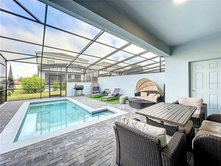 Image No.47-5 Bed Townhouse for sale