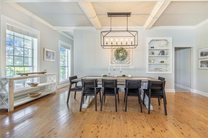 Image No.15-5 Bed Property for sale