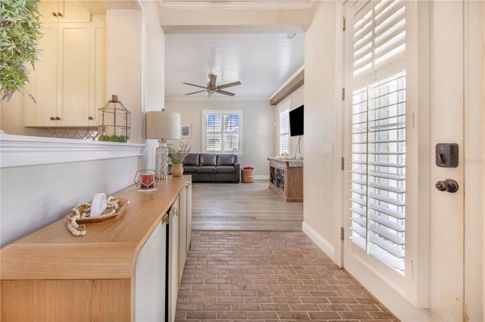 Image No.27-5 Bed Property for sale