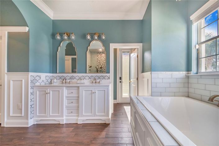 Image No.35-5 Bed Property for sale