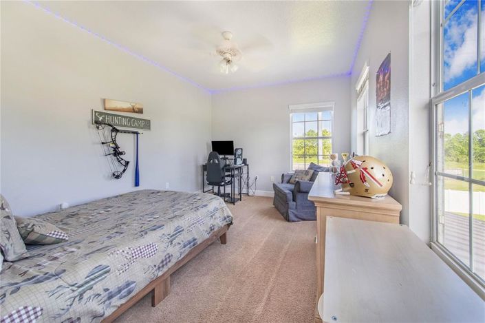 Image No.40-5 Bed Property for sale