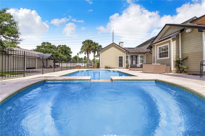 Image No.49-5 Bed Property for sale