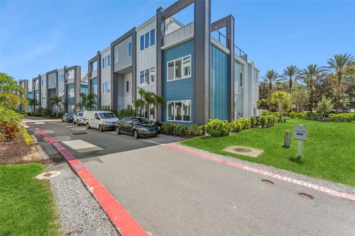 Image No.1-3 Bed Property for sale