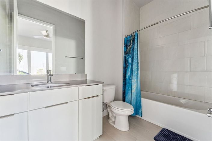 Image No.22-3 Bed Property for sale