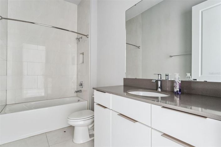 Image No.23-3 Bed Property for sale