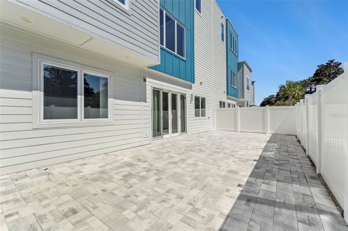 Image No.28-3 Bed Property for sale