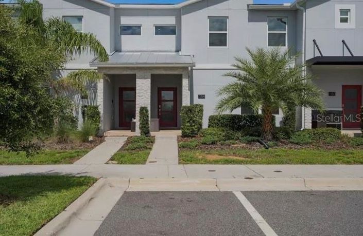 Image No.1-4 Bed Townhouse for sale