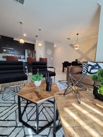 Image No.15-4 Bed Townhouse for sale