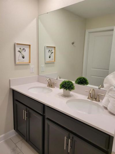 Image No.23-4 Bed Townhouse for sale