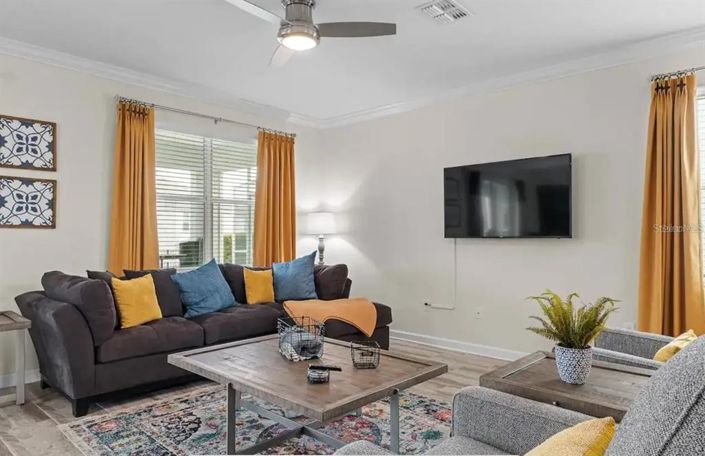 Image No.13-9 Bed Property for sale